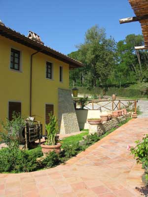 Vendita piccolo hotel de charme in Toscana