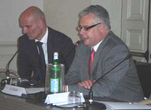 Andrea Dalla Valle durante l'intervento al convegno HOTEL EXPERIENCE di PLANETHOTEL.NET