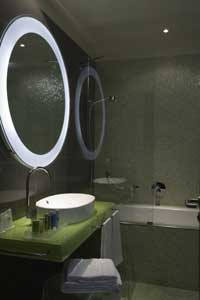 T Hotel Cagliari - Progettazione bagno hotel - Studio Architettura Marco Piva